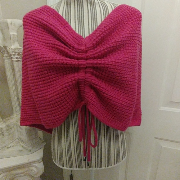 Michael Kors Pink Shrug/ Infinity Scarf - Picture 3 of 8